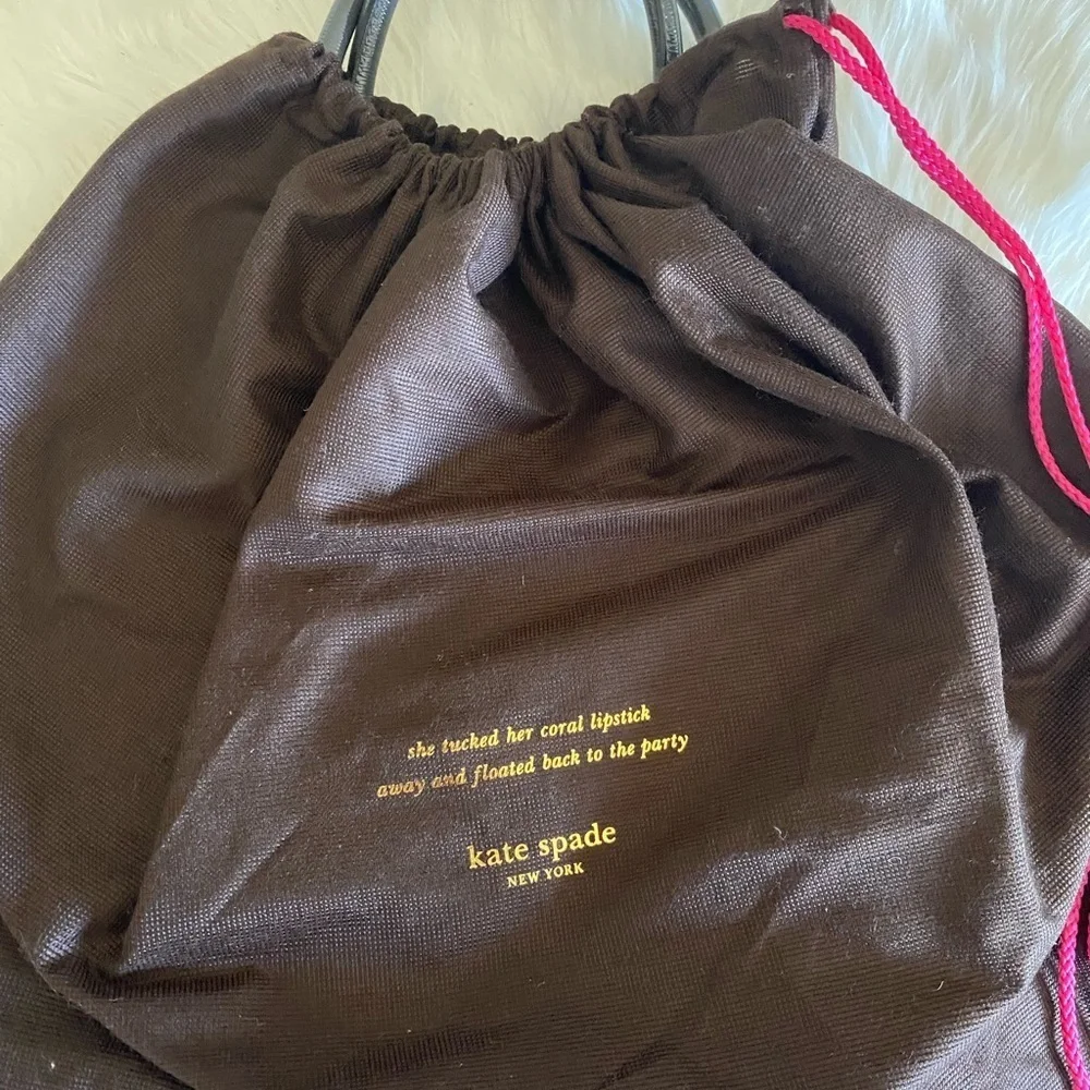 kate spade New York Beacon Court Jeanne Leather Tote Bag in gray shadow